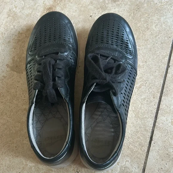 Dansko leather tennis shoes in GUC - Picture 2 of 7